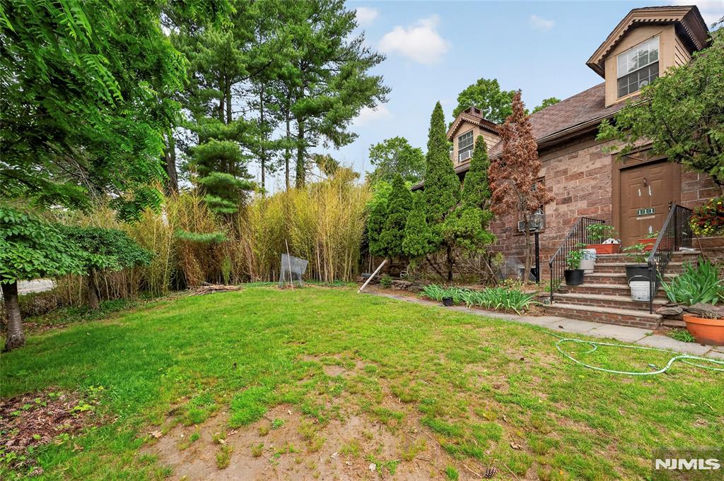 111 Madison Avenue Cresskill, NJ 07626 - Photo 2 of 24