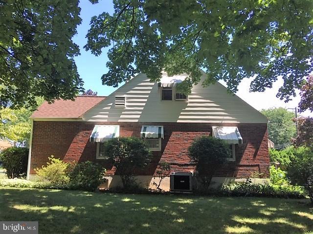 23 Valley Road Reading, PA 19610 - Photo 21 of 25 Exterior Back
