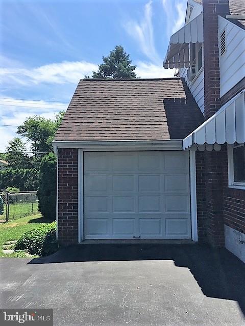 23 Valley Road Reading, PA 19610 - Photo 22 of 25 Garage