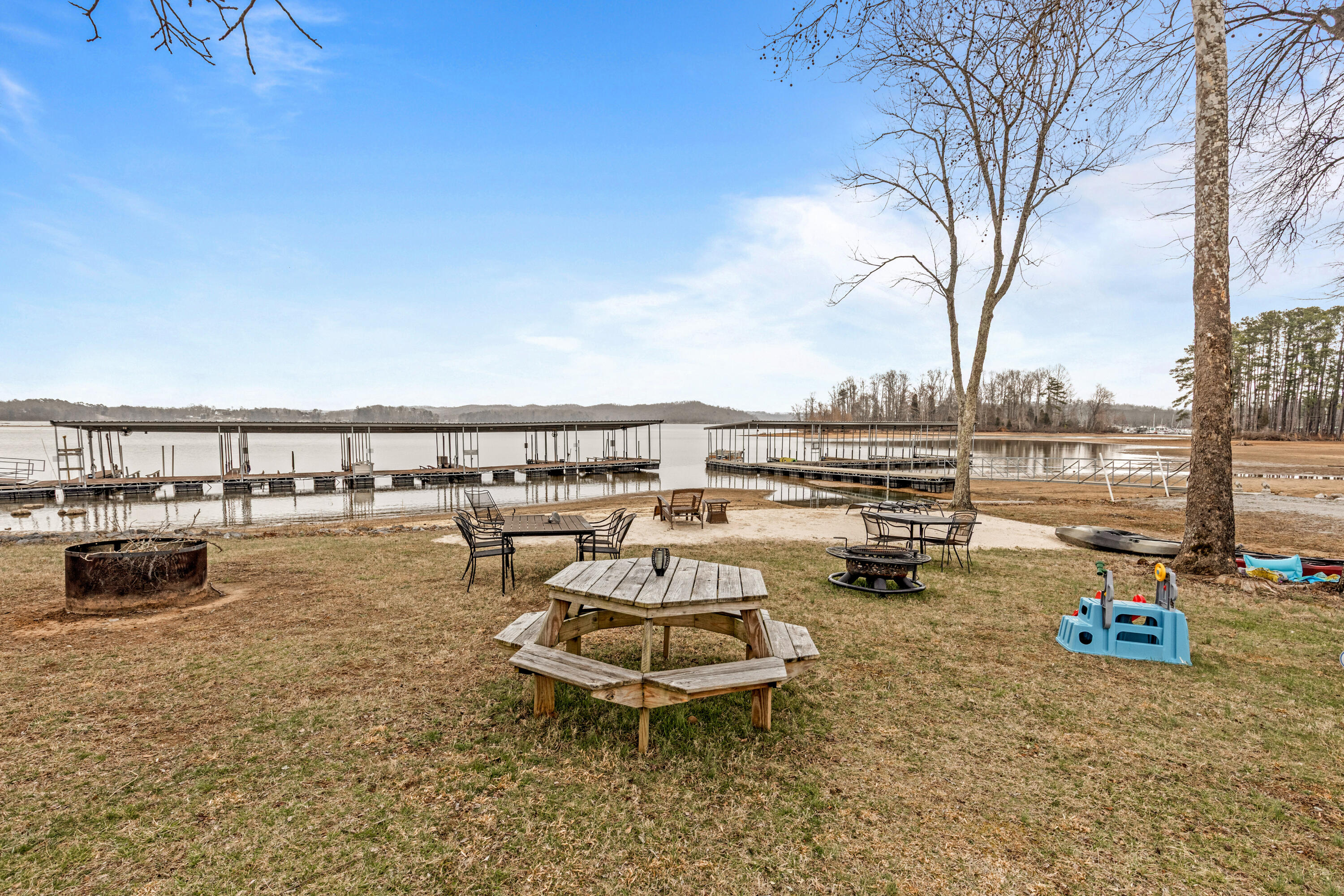 1235 New Lake Road, Unit 4 Spring City, TN 37381 - Photo 5 of 53 NewLake4-29
