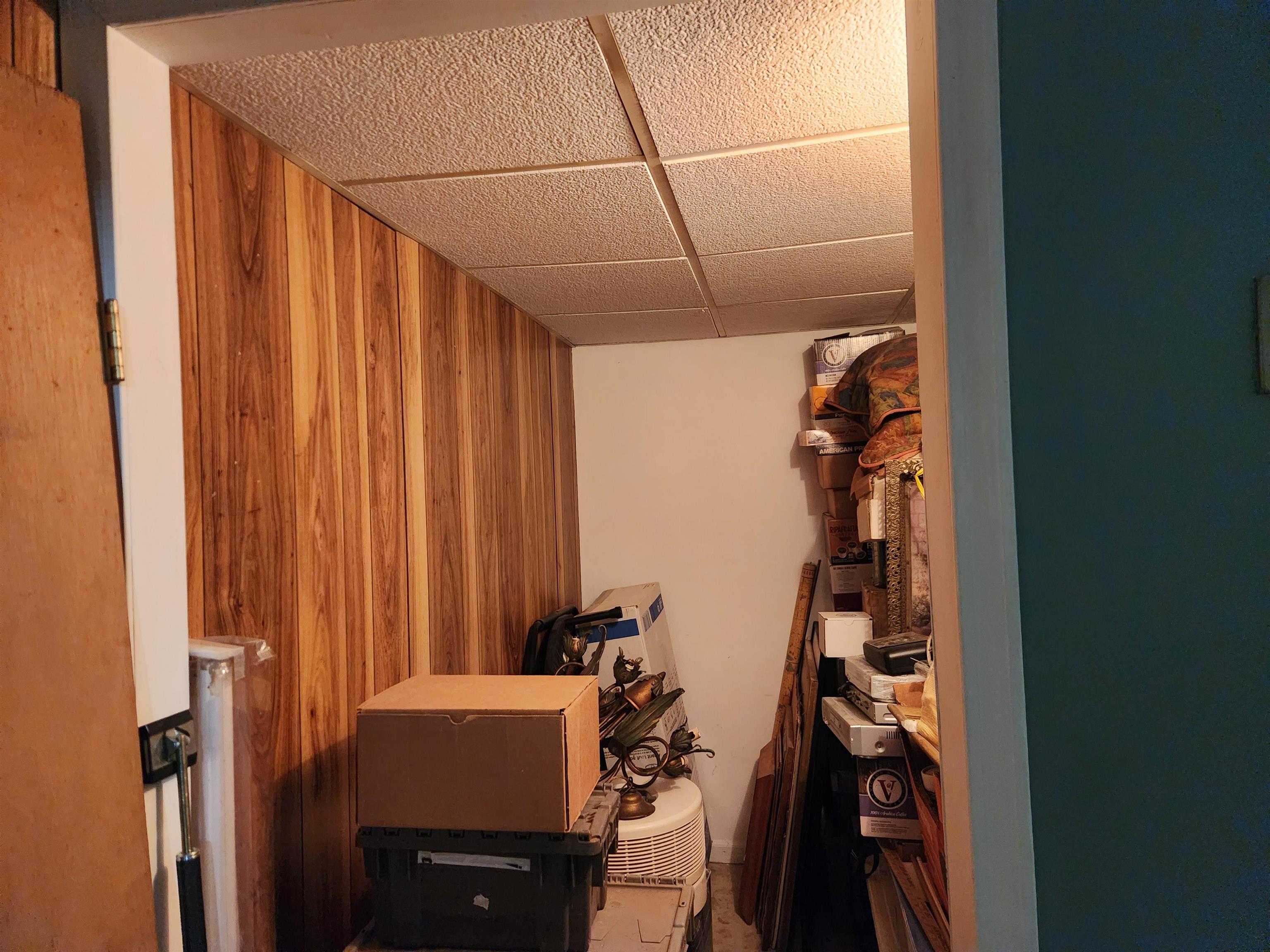 2011 Flanders Road Charlotte, MI 48813 - Photo 56 of 90