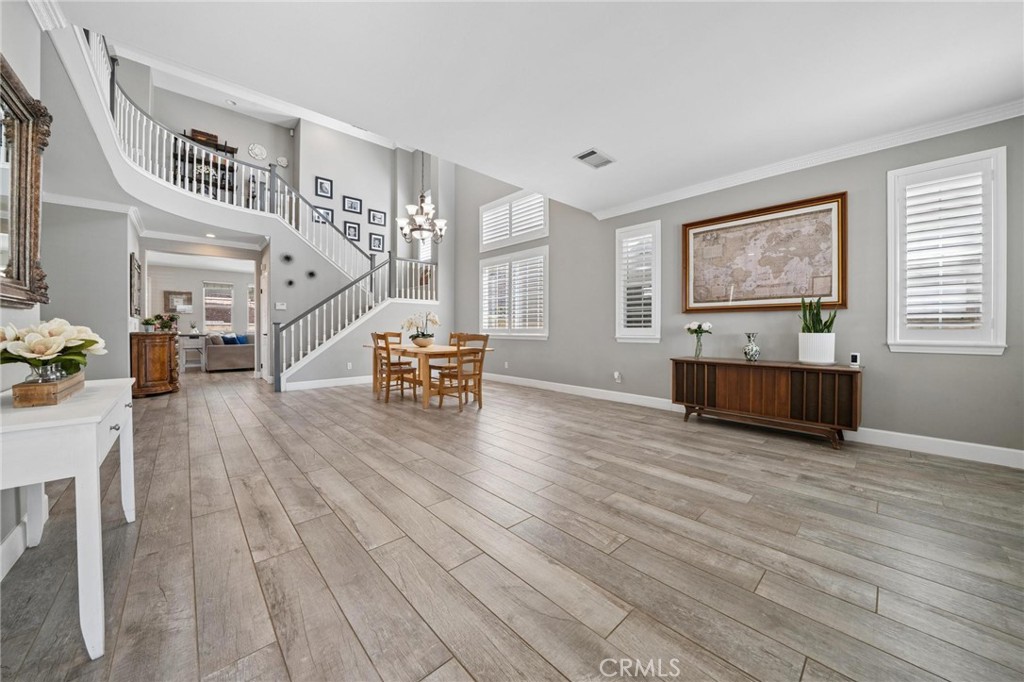 28746 High Ridge Drive Saugus, CA 91390 - Photo 5 of 52 Gallery Image 5