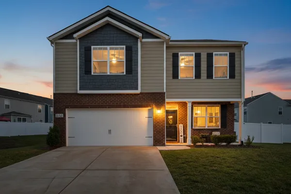 $395,000 | 2153 Knox Lane, White House, TN 37188