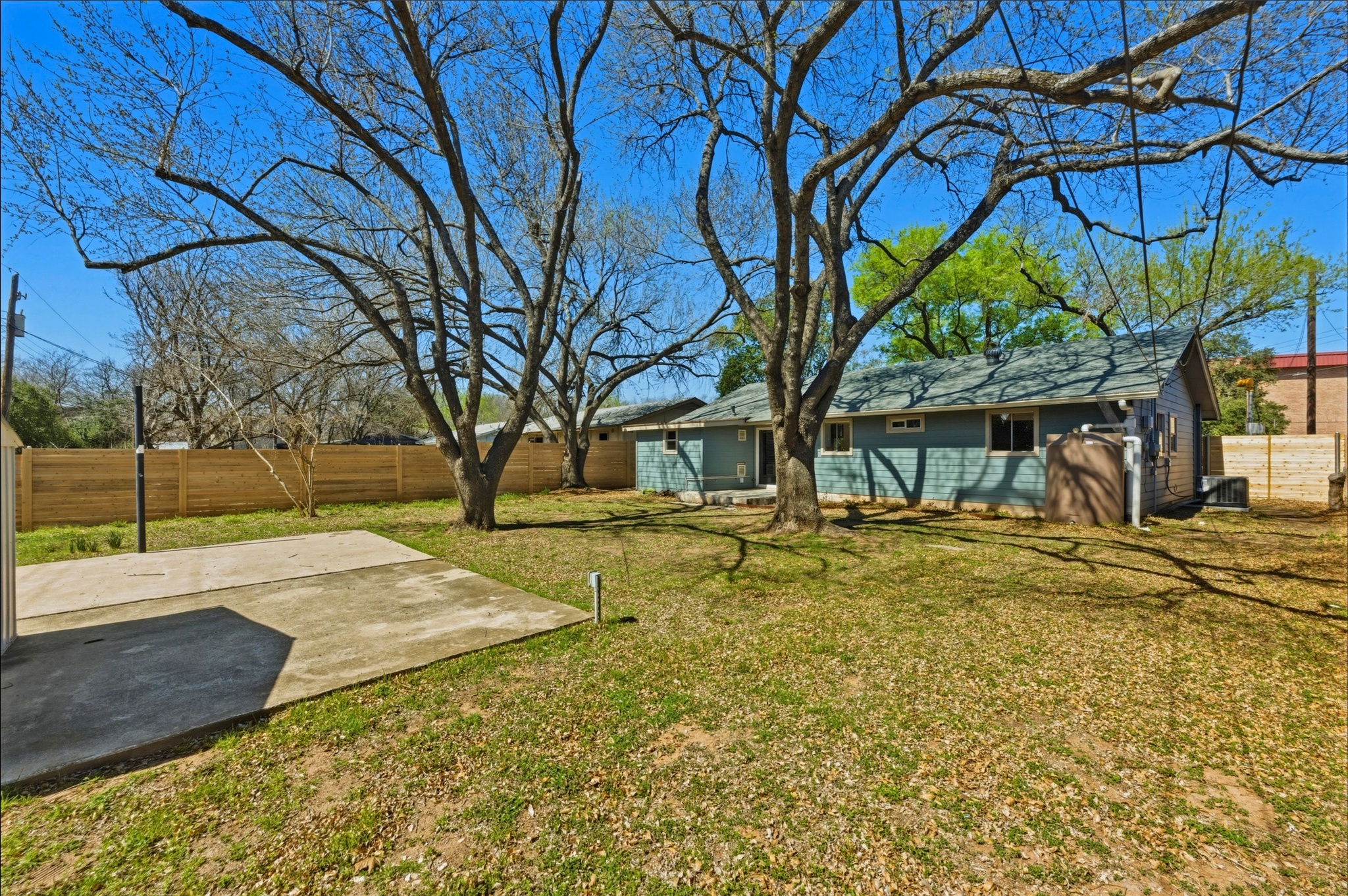 1005 Arthur Stiles Road Austin, TX 78721 - Photo 25 of 29 The concrete pad has electricity running to it! Build something on it!