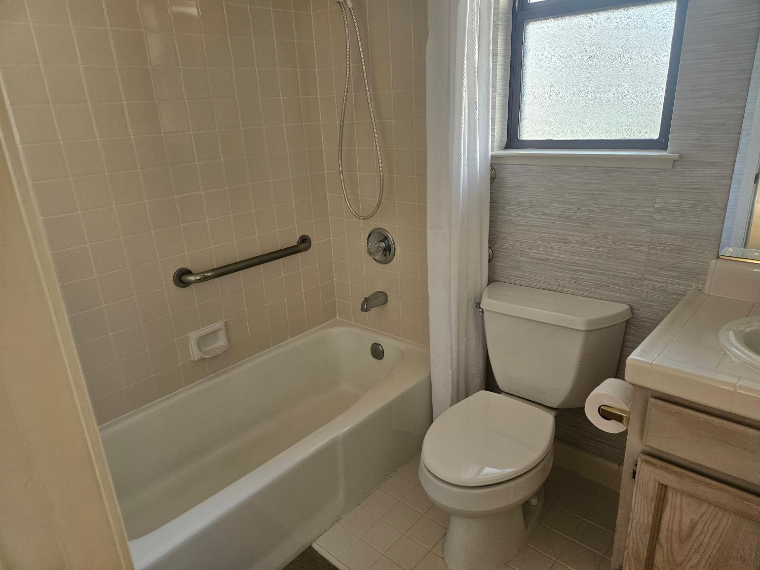 1067 Rio Cidade Way Sacramento, CA 95831 - Photo 12 of 21