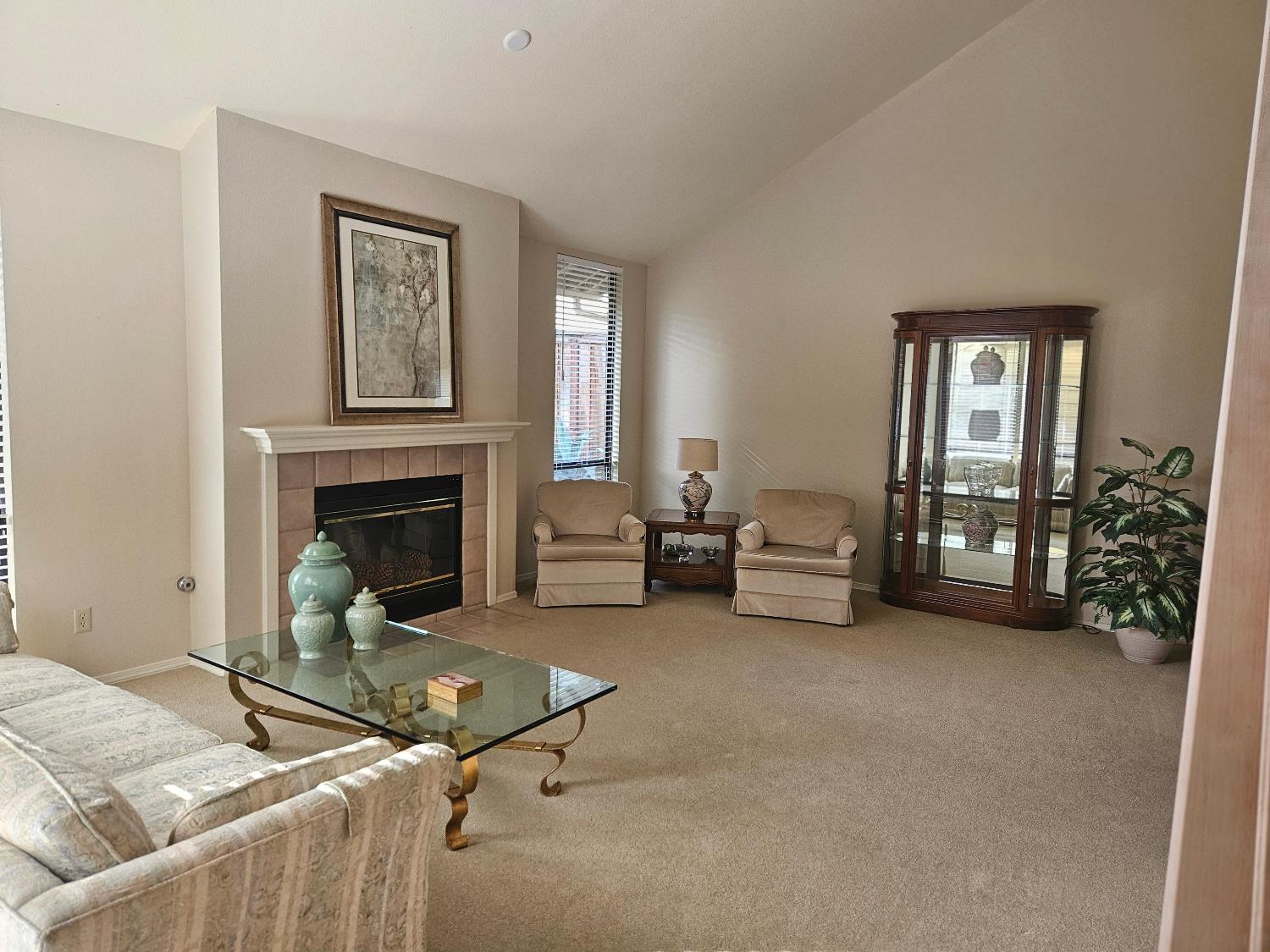 1067 Rio Cidade Way Sacramento, CA 95831 - Photo 7 of 21