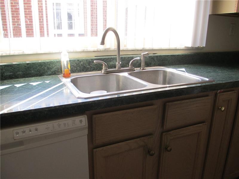 2400 Collins Road Pittsburgh, PA 15235 - Photo 12 of 20 Gallery Image 12