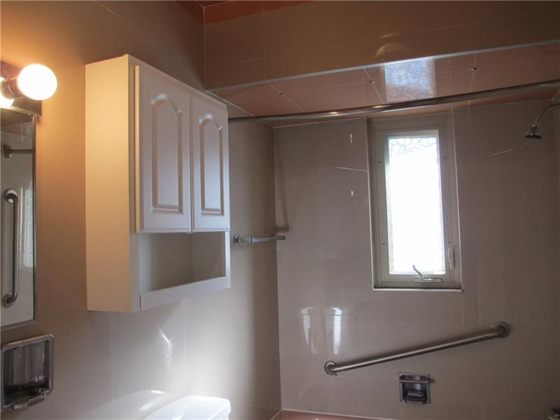 2400 Collins Road Pittsburgh, PA 15235 - Photo 17 of 20 Gallery Image 17