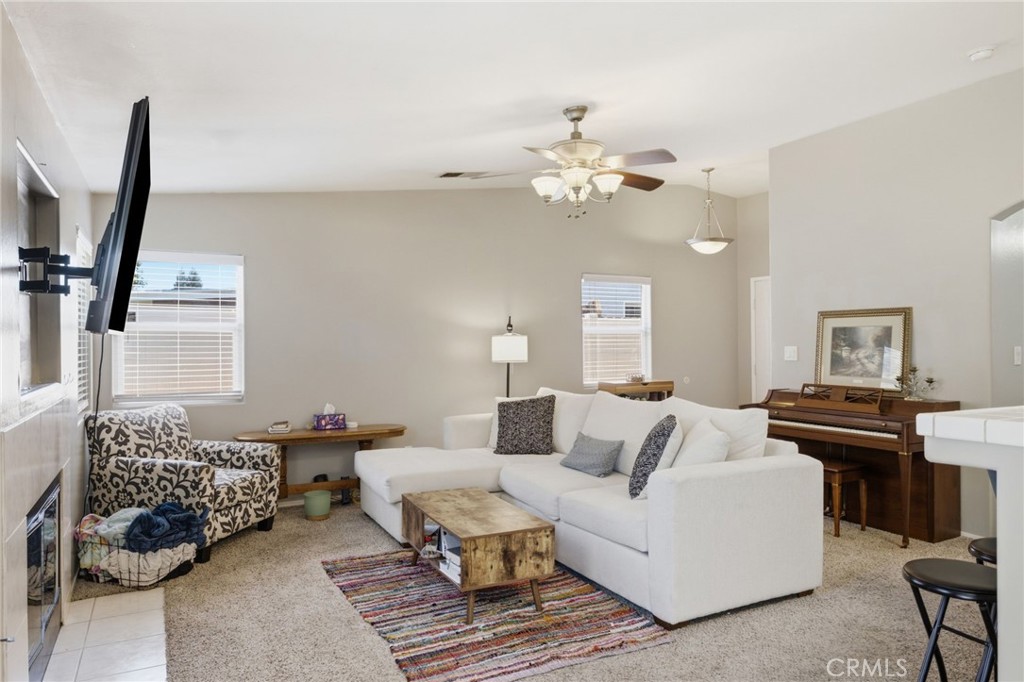 5716 March Meadows Way Bakersfield, CA 93313 - Photo 9 of 47