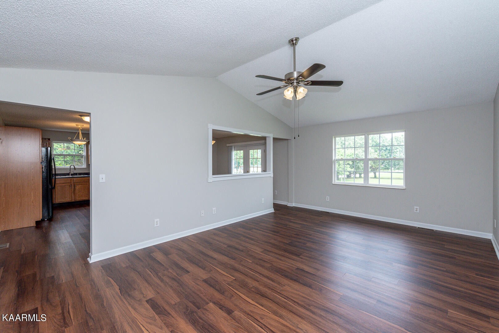 316 Isbill Road Madisonville, TN 37354 - Photo 11 of 38 Gallery Image 11