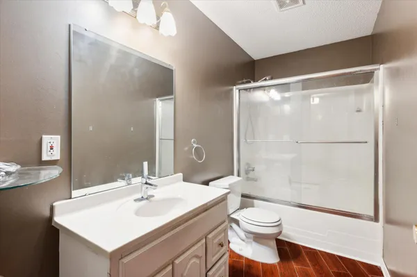 $393,999 | 6913 Connelly Circle, Savage, MN 55378