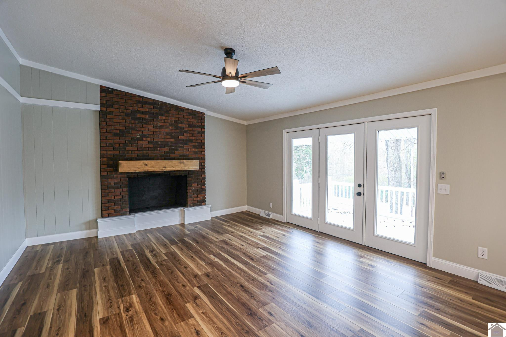 146 Mermie Road Hardin, KY 42048 - Photo 12 of 41 Living Room