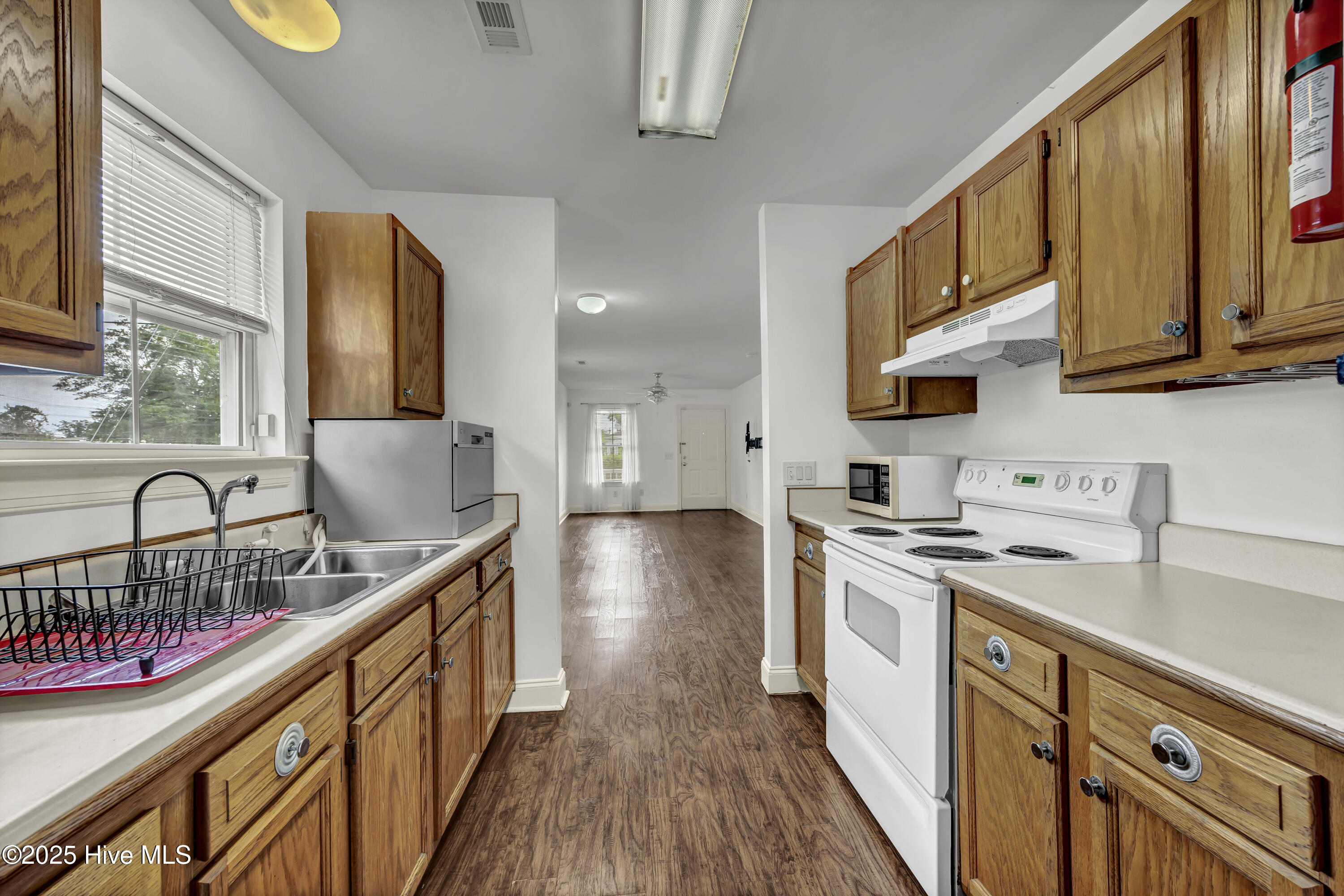 100 South 11th Street Wilmington, NC 28401 - Photo 11 of 19 IMG_8186
