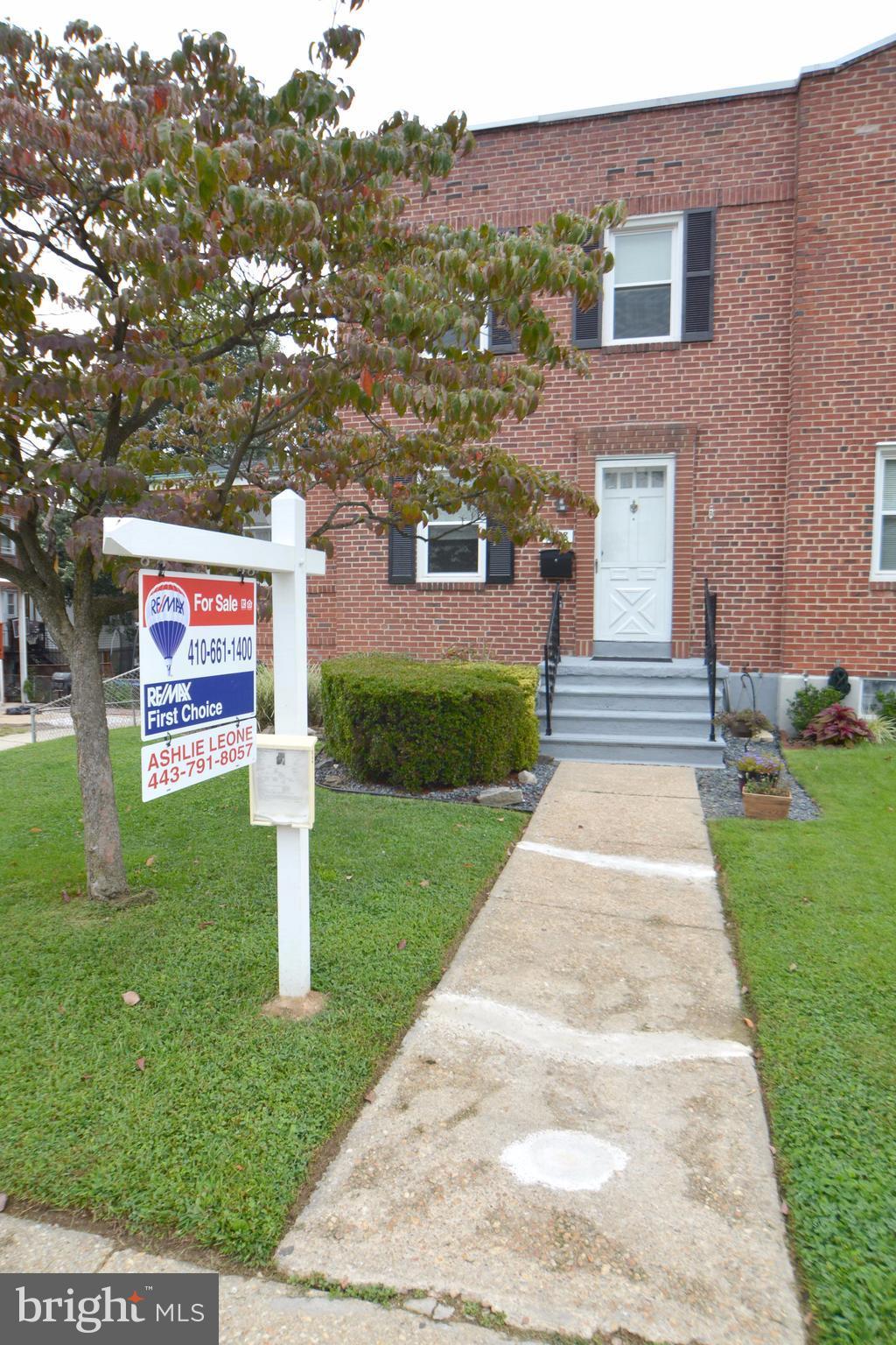 1738 Amuskai Road Baltimore, MD 21234 - Photo 2 of 20 a front view of a house with garden