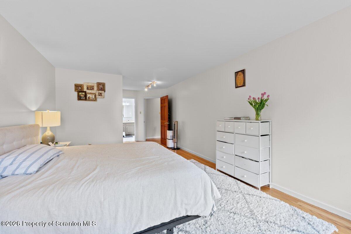 925 Parkview Road Moscow, PA 18444 - Photo 18 of 27 DSC07041