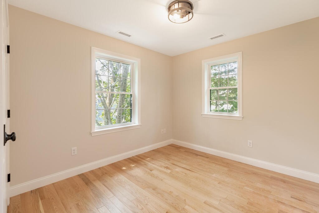 13 Crosby Road Reading, MA 01867 - Photo 18 of 27 Gallery Image 18
