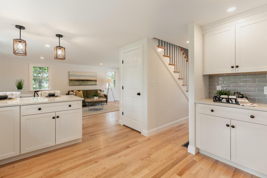 13 Crosby Road Reading, MA 01867 - Photo 9 of 27 Gallery Image 9