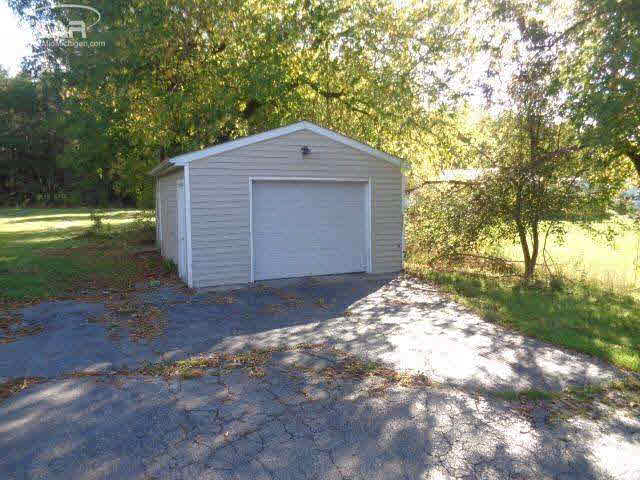 7338 North Bray Road Mount Morris, MI 48458 - Photo 10 of 10 21230105-9.JPG