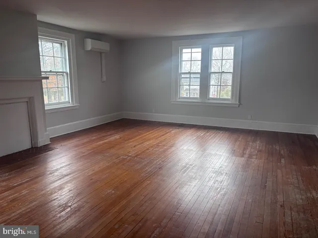 $1,350 | 51 Oak Street, Salem, NJ 08079