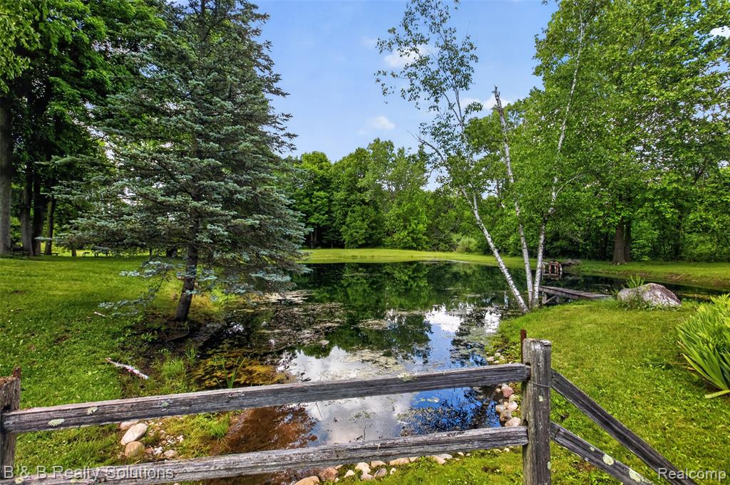 5544 Piersonville Road Columbiaville, MI 48421 - Photo 2 of 49