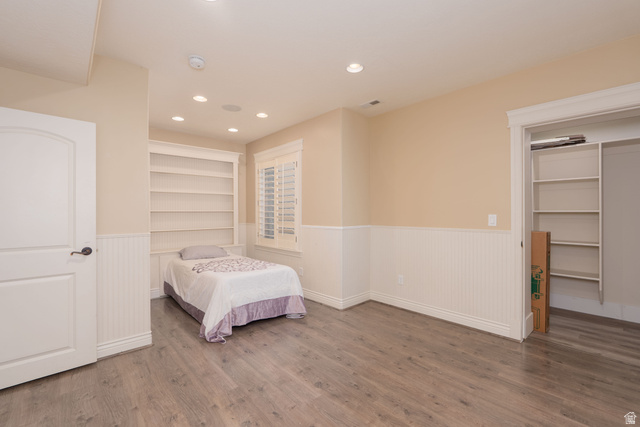 687 South 2080th Street East Springville, UT 84663 - Photo 31 of 149 Spacious interior with wood-finish flooring, wainscoting, and recessed lighting