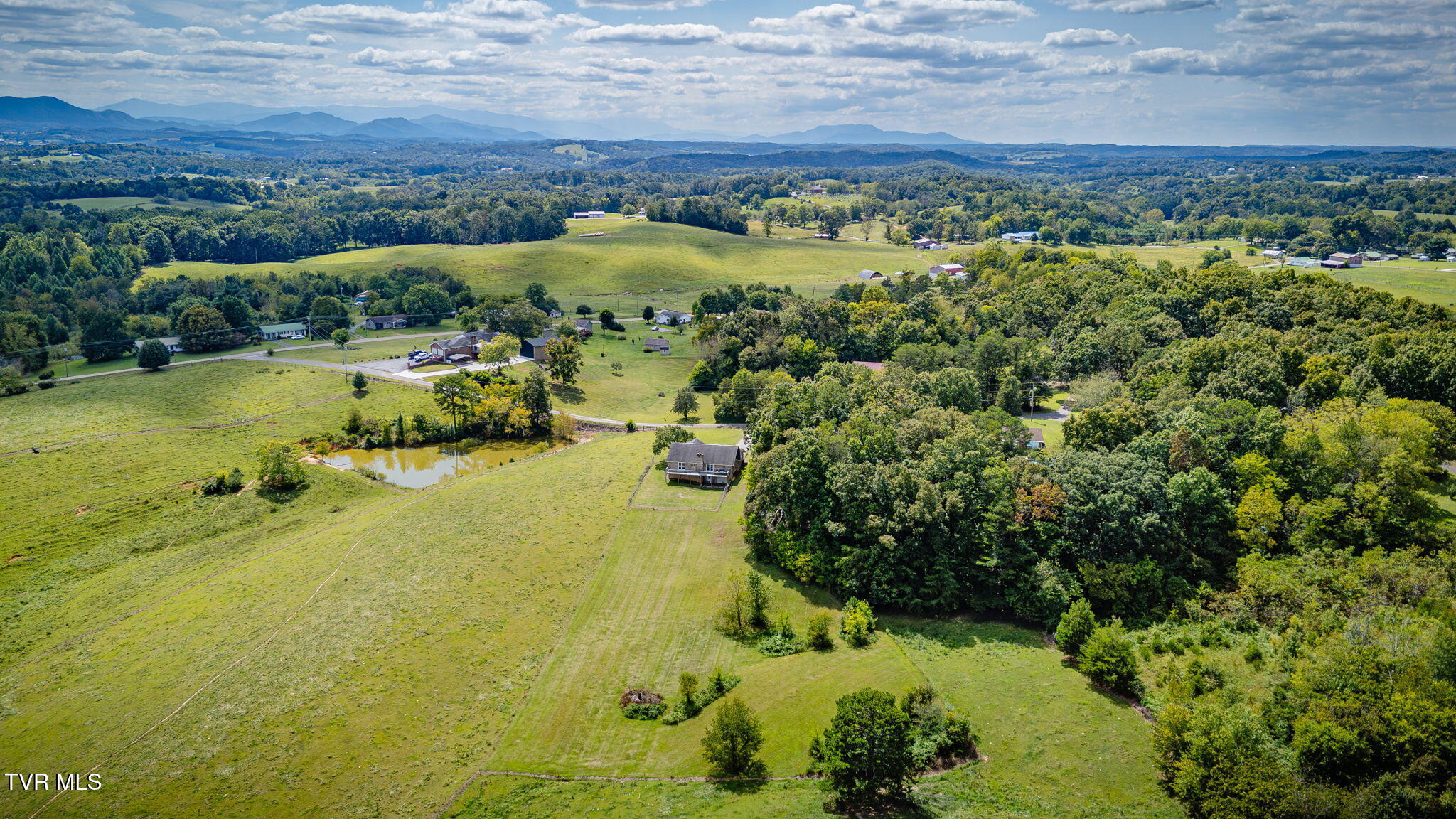 120 Valley View Road Greeneville, TN 37743 - Photo 3 of 47 103