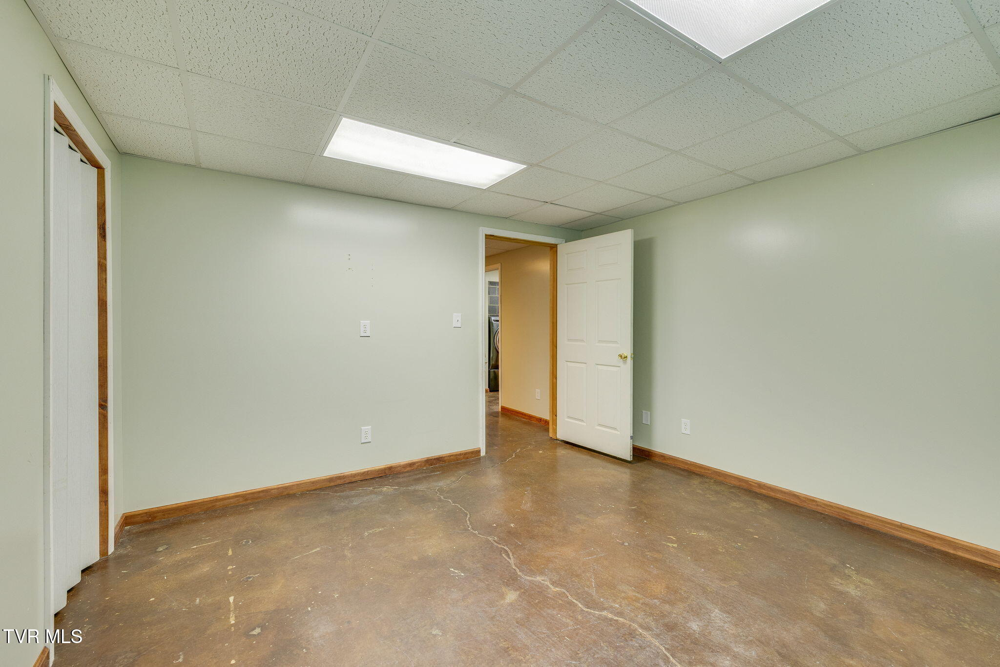 120 Valley View Road Greeneville, TN 37743 - Photo 34 of 47 033