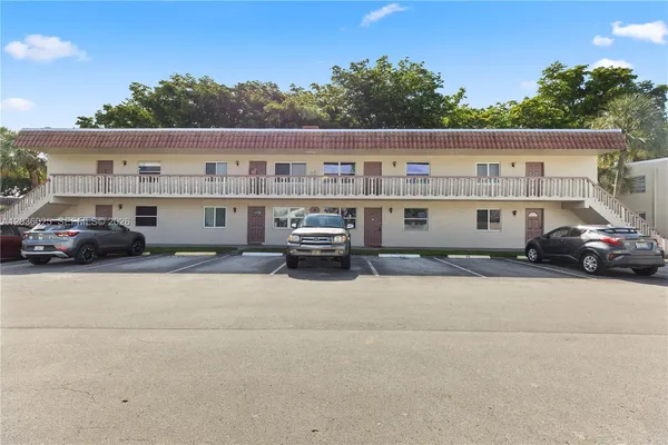 $179,000 | 3777 Northwest 78th Avenue, Unit 9C, Davie, FL 33024
