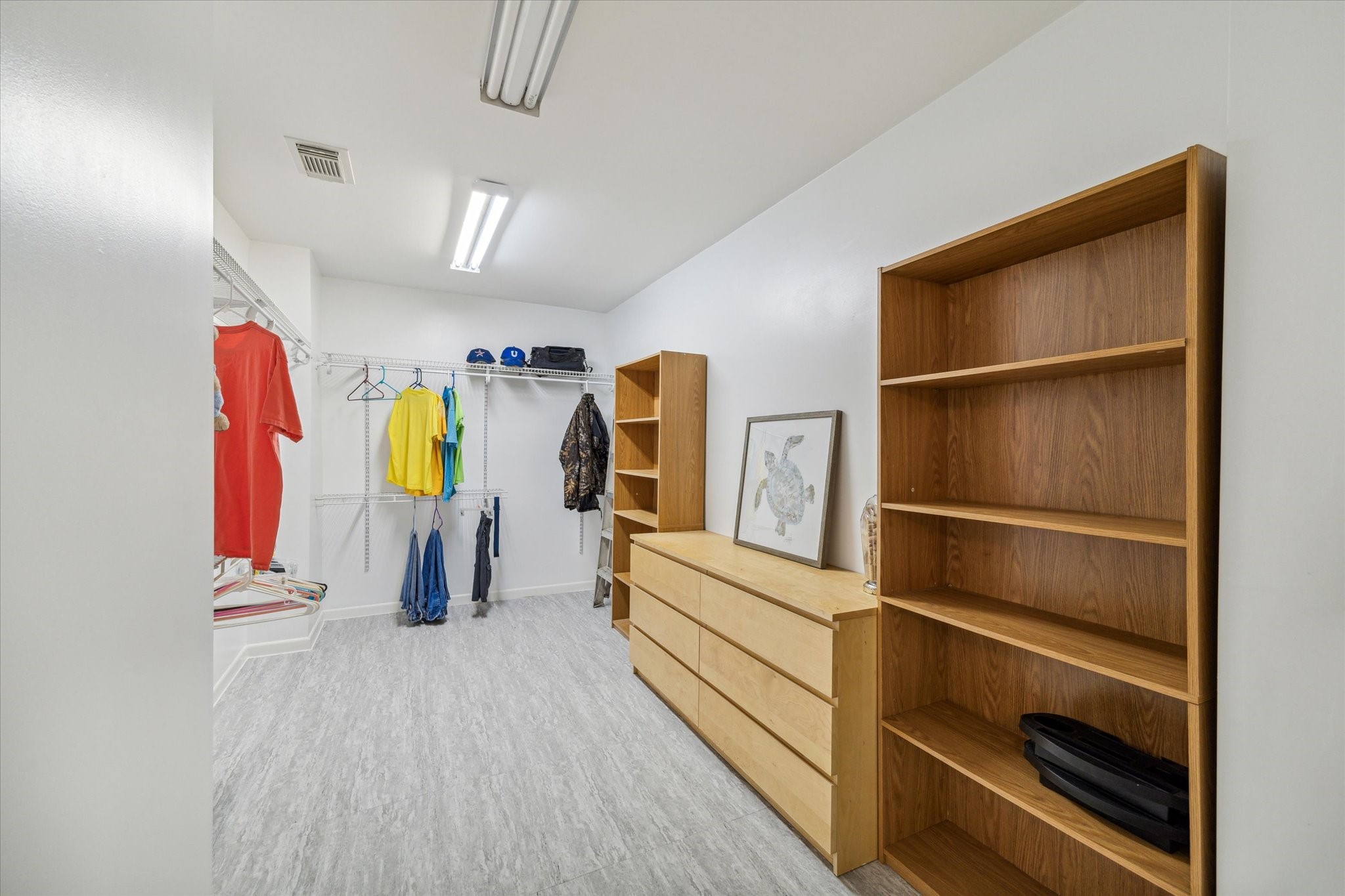 25814 Water Ridge Drive Houston, TX 77336 - Photo 29 of 42 Walk in Closet