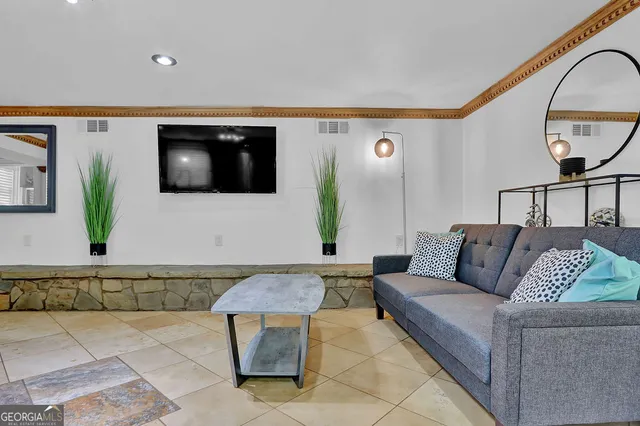 $10,000 | 4081 Ashford Dunwoody Road Northeast, Brookhaven, GA 30319