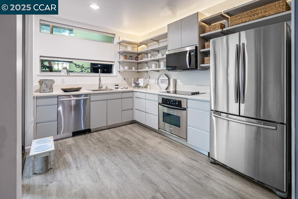 1201 Pine Street, Unit 130 Oakland, CA 94607 - Photo 8 of 27