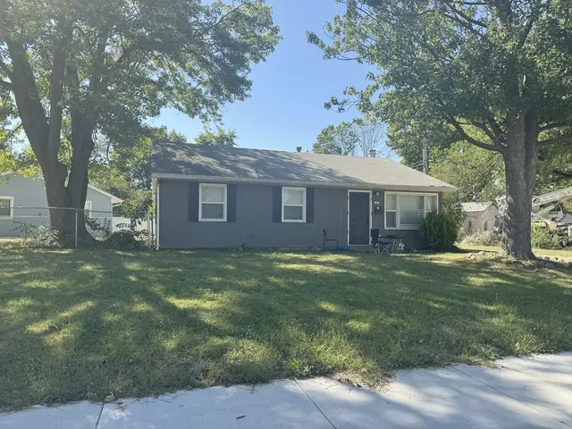 $105,000 | 15 Hedge Court, Champaign, IL 61821