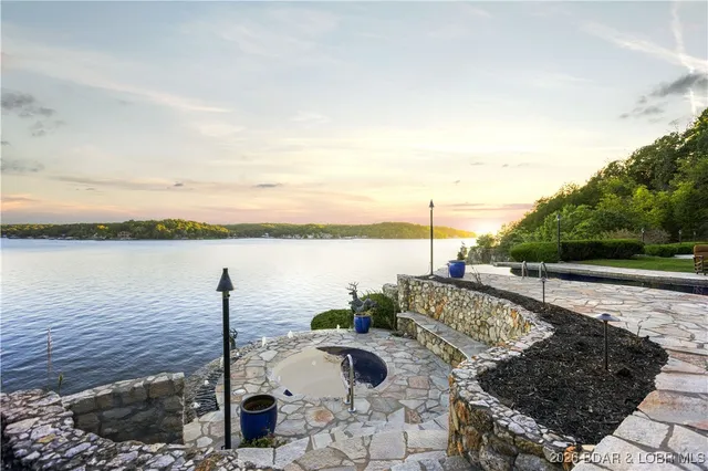 $8,900,000 | 120 Carson Drive, Sunrise Beach, MO 65079
