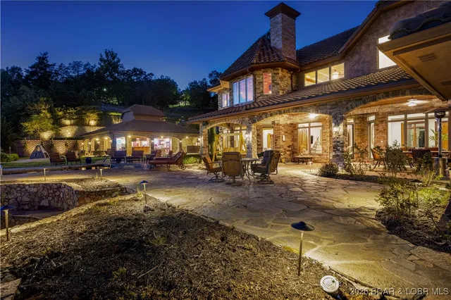 $8,900,000 | 120 Carson Drive, Sunrise Beach, MO 65079