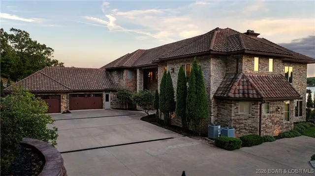 $8,900,000 | 120 Carson Drive, Sunrise Beach, MO 65079