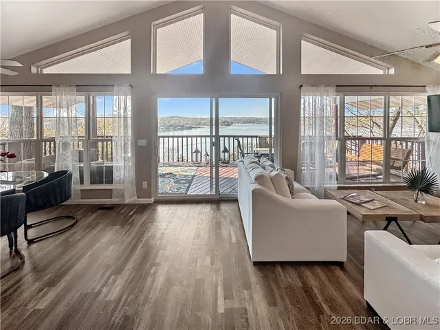 $8,900,000 | 120 Carson Drive, Sunrise Beach, MO 65079