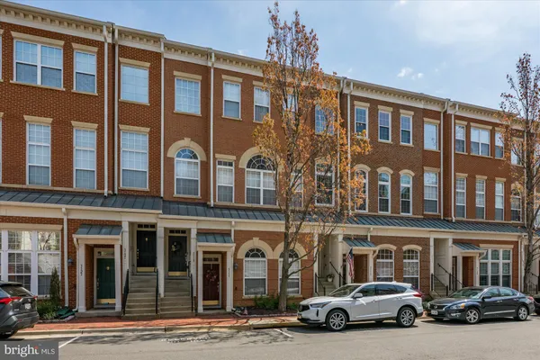 $730,000 | 5115 Donovan Drive, Alexandria, VA 22304