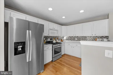 $730,000 | 5115 Donovan Drive, Alexandria, VA 22304