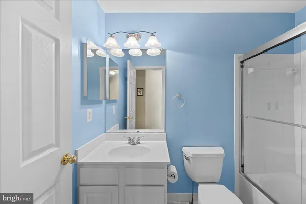 $730,000 | 5115 Donovan Drive, Alexandria, VA 22304