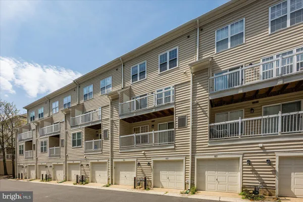 $730,000 | 5115 Donovan Drive, Alexandria, VA 22304