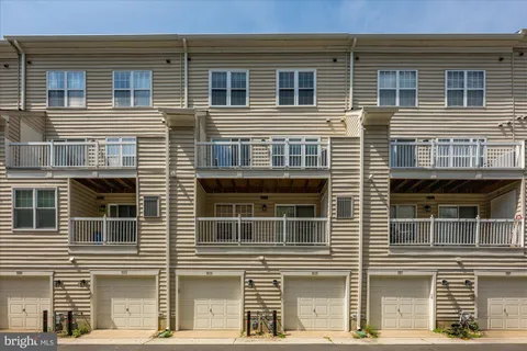$730,000 | 5115 Donovan Drive, Alexandria, VA 22304