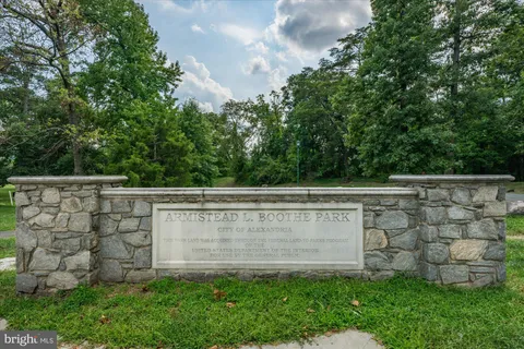 $730,000 | 5115 Donovan Drive, Alexandria, VA 22304