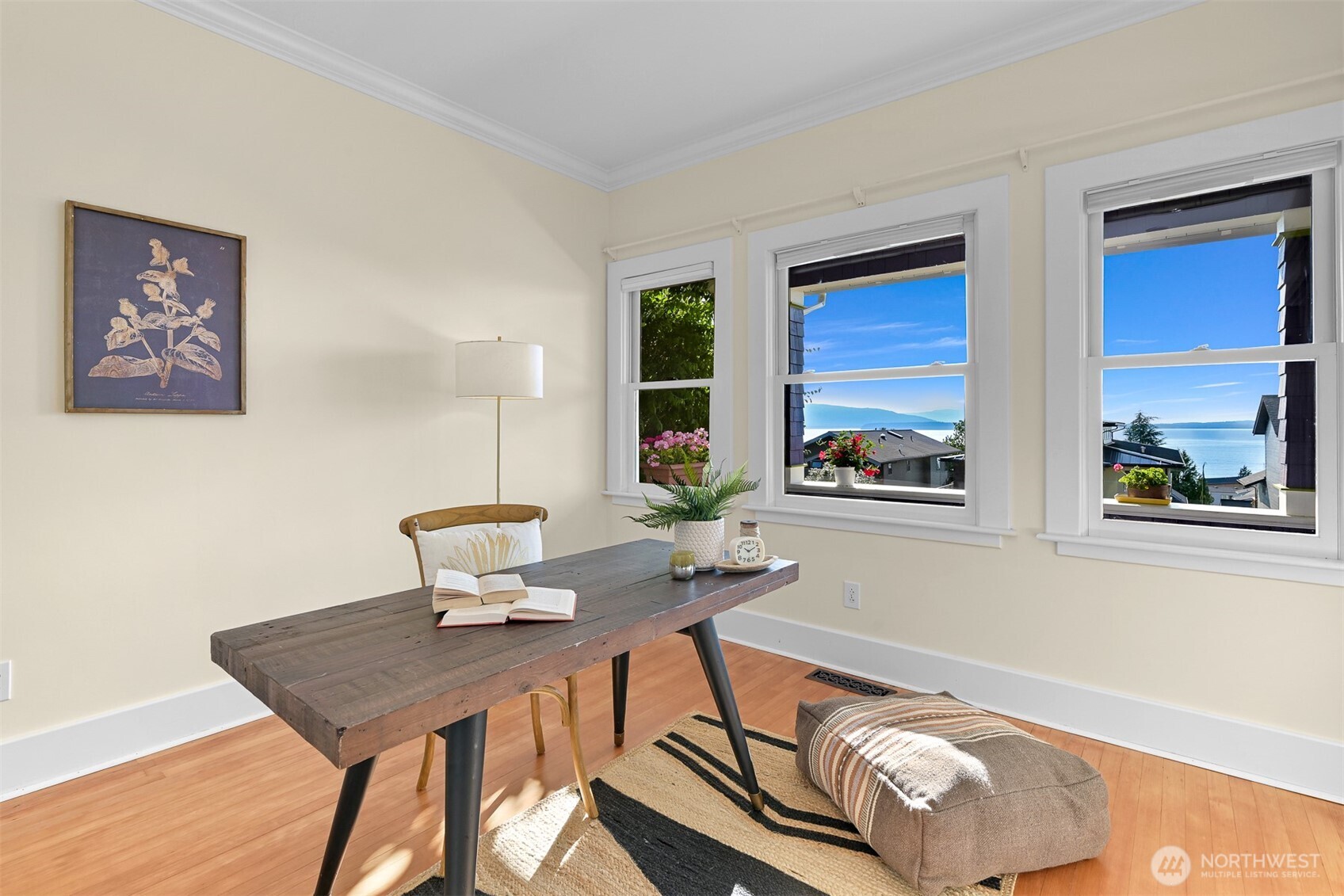 903 13th Street Bellingham, WA 98225 - Photo 10 of 40 a living room with furniture and window
