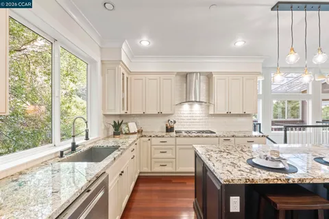 $1,298,000 | 6165 Doncaster Place, Oakland, CA 94611