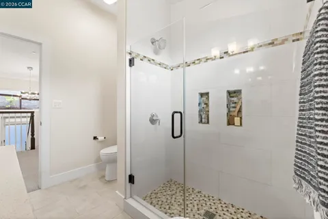 $1,298,000 | 6165 Doncaster Place, Oakland, CA 94611