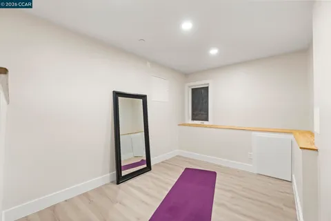 $1,298,000 | 6165 Doncaster Place, Oakland, CA 94611