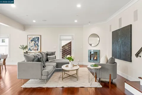 $1,298,000 | 6165 Doncaster Place, Oakland, CA 94611