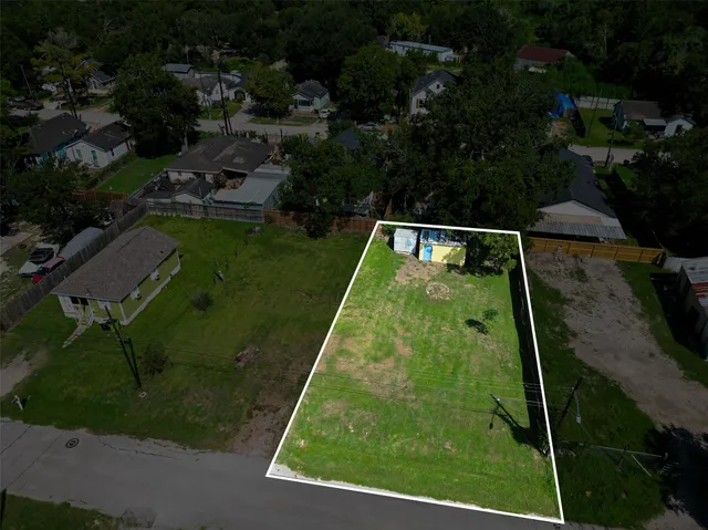 $49,900 | 608 Maiden Lane, Richmond, TX 77469