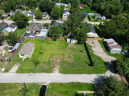 $49,900 | 608 Maiden Lane, Richmond, TX 77469