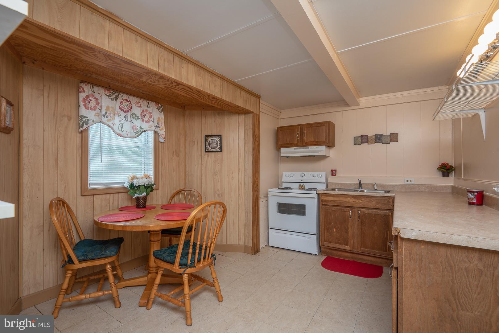 16040 Ridge Road King George, VA 22485 - Photo 20 of 30 apartment kitchen